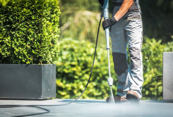 Cost of Concrete Pressure Washing in Huntersville