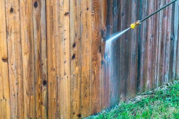 Cost of Fence Washing in Huntersville