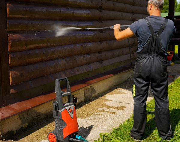 Cost of Log Home Pressure Washing in Huntersville