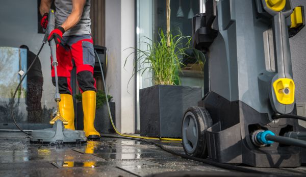 Cost of Commercial Pressure Cleaning in Huntersville