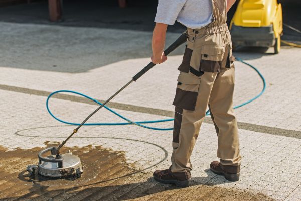 Cost of Townhouse Driveway Cleaning in Huntersville