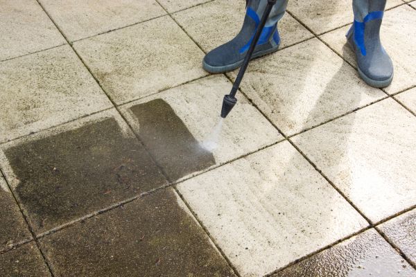 Cost of Outdoor Concrete Cleaning in Huntersville